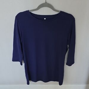 Elegant Women's Navy Top w/ 3/4 Length Sleeves